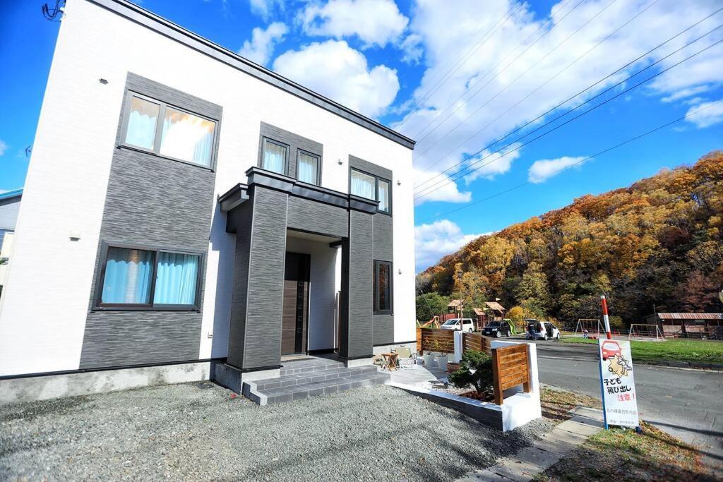 Furano Cube Sugar-方糖民宿,步行8Min到雪场,3 Brs,Max 6Ppl Exterior photo